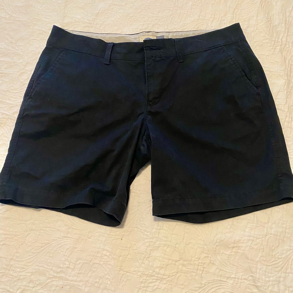 Old Navy Black Tailored Shorts Women’s Size 10 Regular Chino